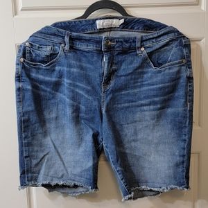 Torrid Bermuda Boyfriend Denim Short 20